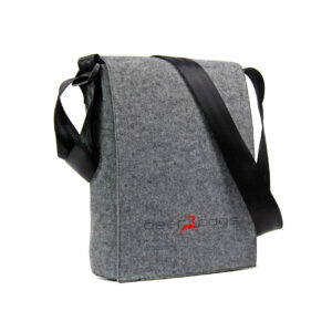 Konradin – Shoulder bags with logo