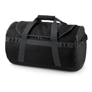 trend: cargo bag with rucksack function – Sports & Weekender bag with logo